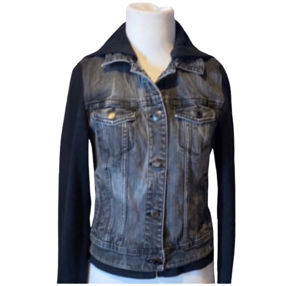 American Eagle Outfitters Jackets & Blazers - AEO, Acid Wash Black Denim, Jean Jacket/Hoodie, Size Small, EUC